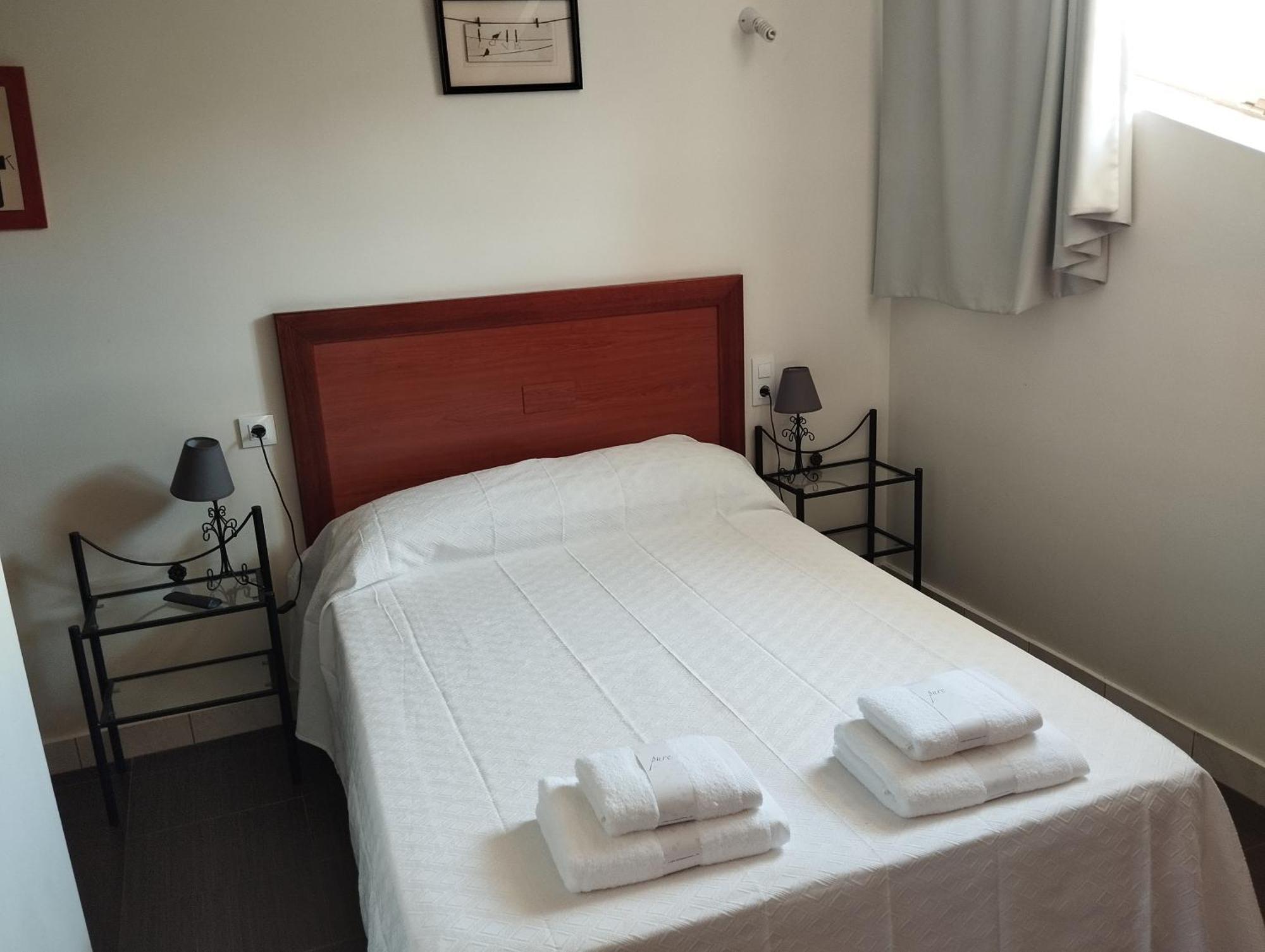 Hostal Bordillas Pomaluengo المظهر الخارجي الصورة