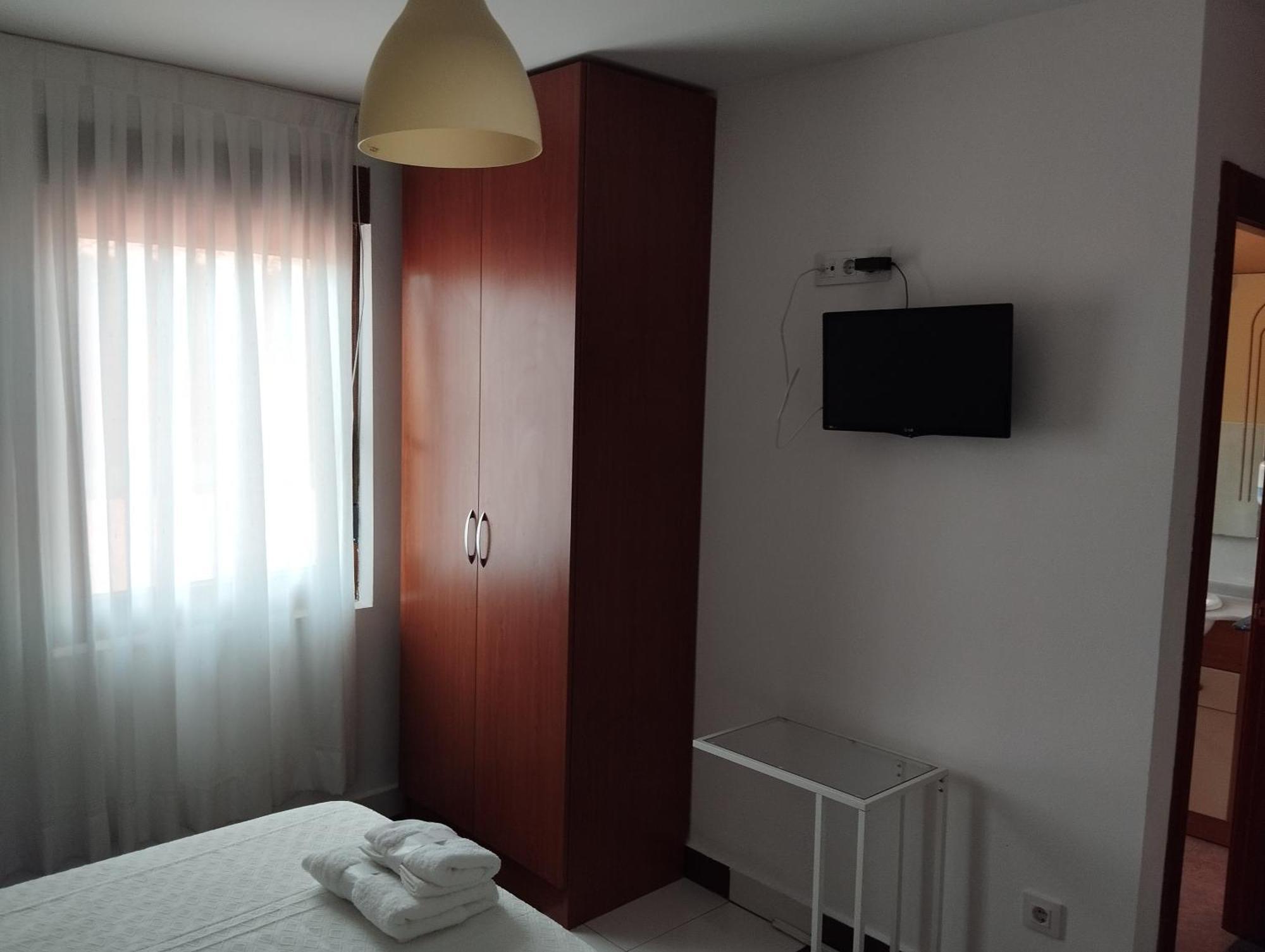 Hostal Bordillas Pomaluengo المظهر الخارجي الصورة