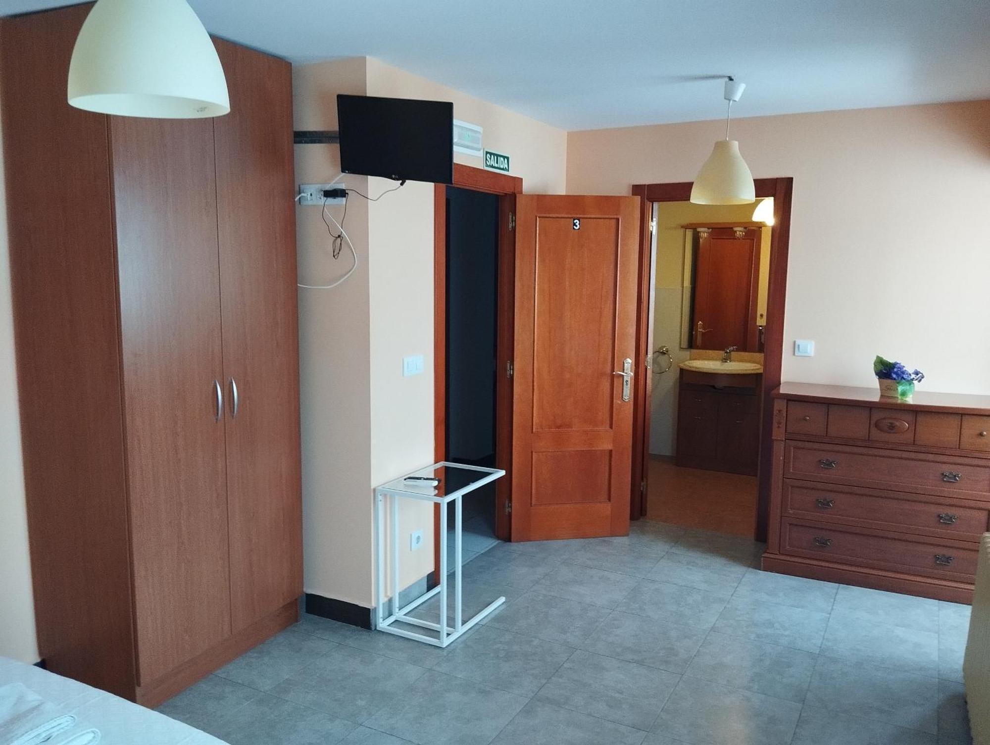 Hostal Bordillas Pomaluengo المظهر الخارجي الصورة