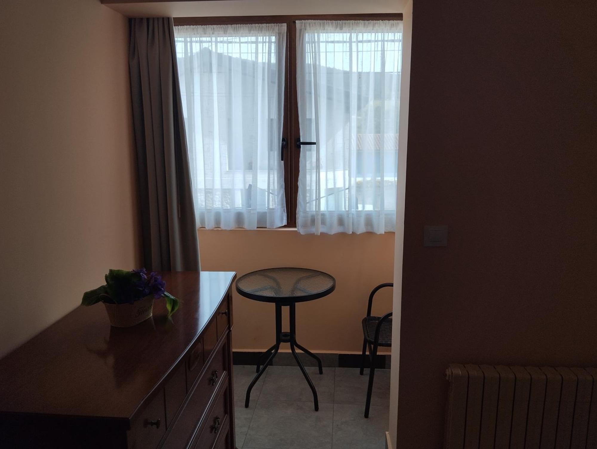 Hostal Bordillas Pomaluengo المظهر الخارجي الصورة